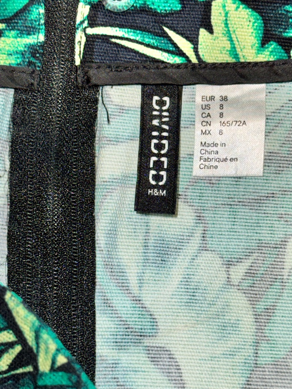 H&M Tropical Green Floral Mini Skirt - Picture 5 of 6